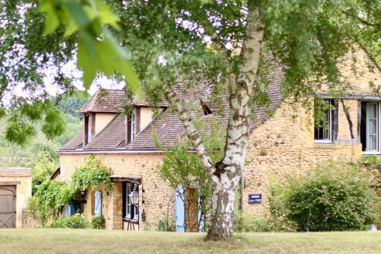 Les Perroutis Villa Saint-Alvere ภายนอก รูปภาพ