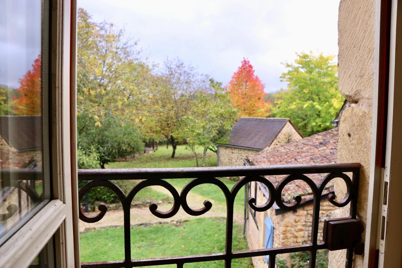 Les Perroutis Villa Saint-Alvere ภายนอก รูปภาพ