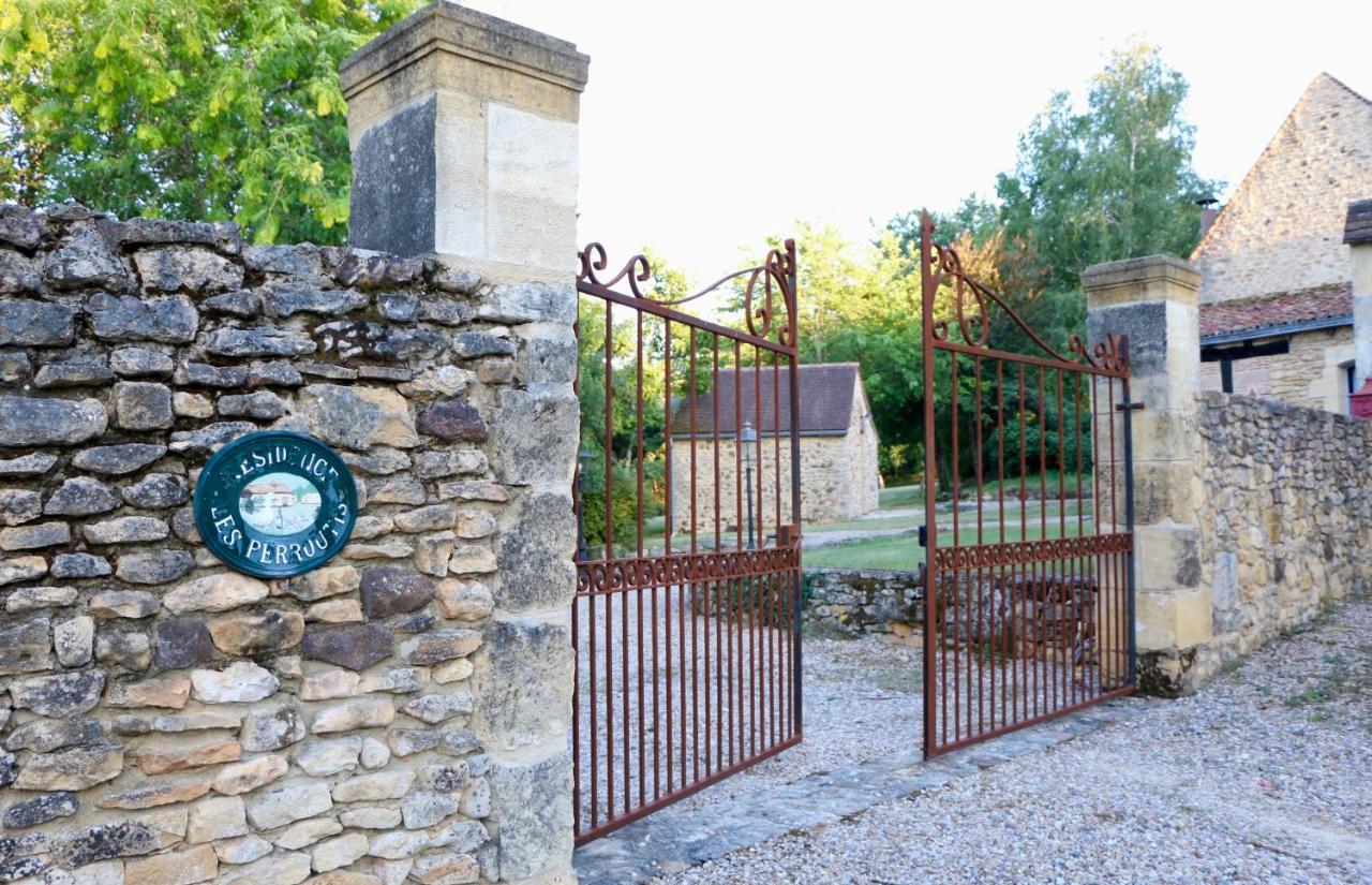 Les Perroutis Villa Saint-Alvere ภายนอก รูปภาพ