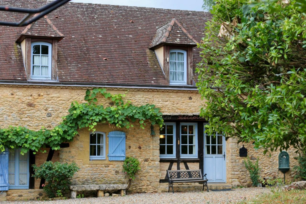 Les Perroutis Villa Saint-Alvere ภายนอก รูปภาพ