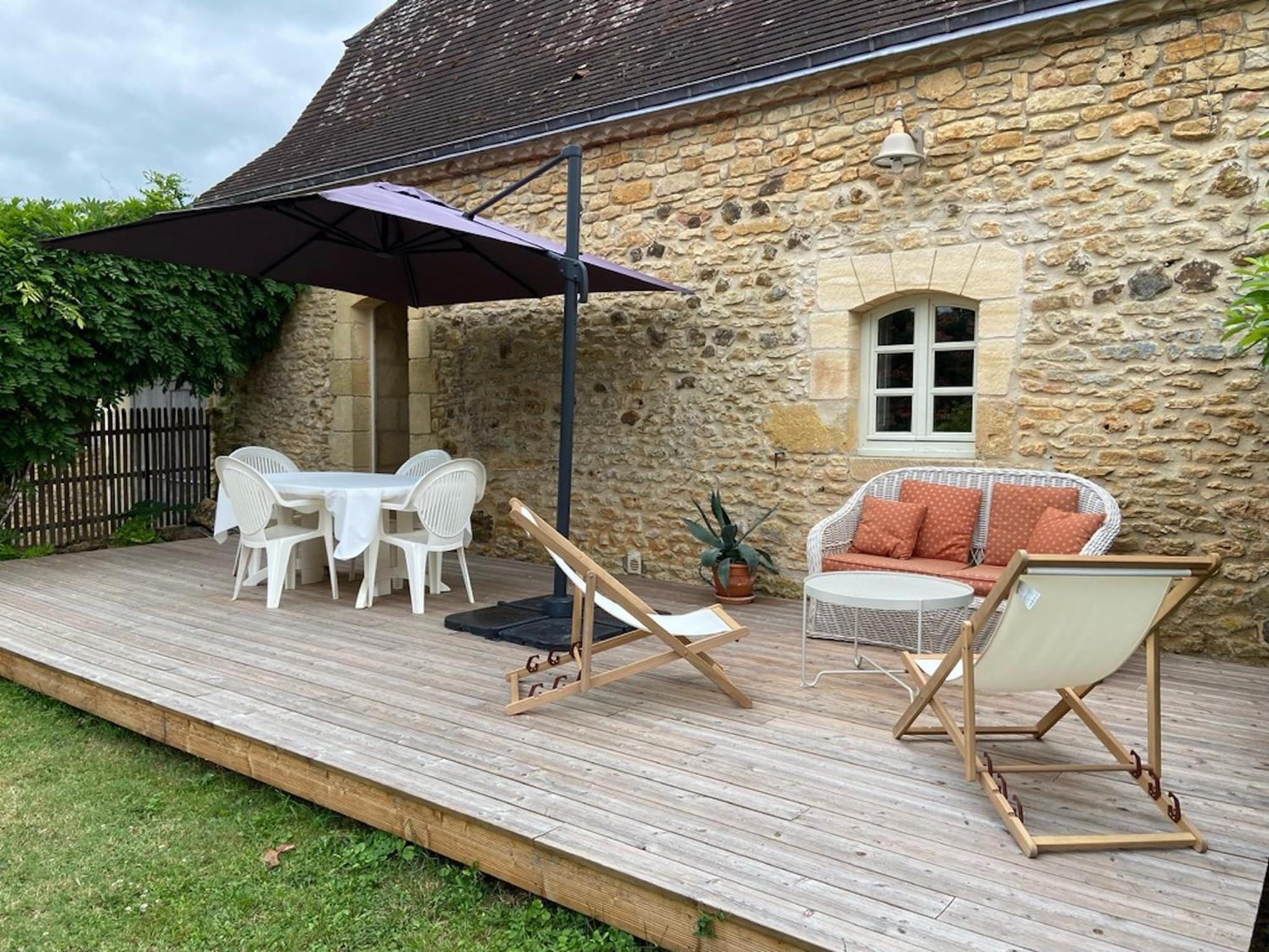 Les Perroutis Villa Saint-Alvere ภายนอก รูปภาพ